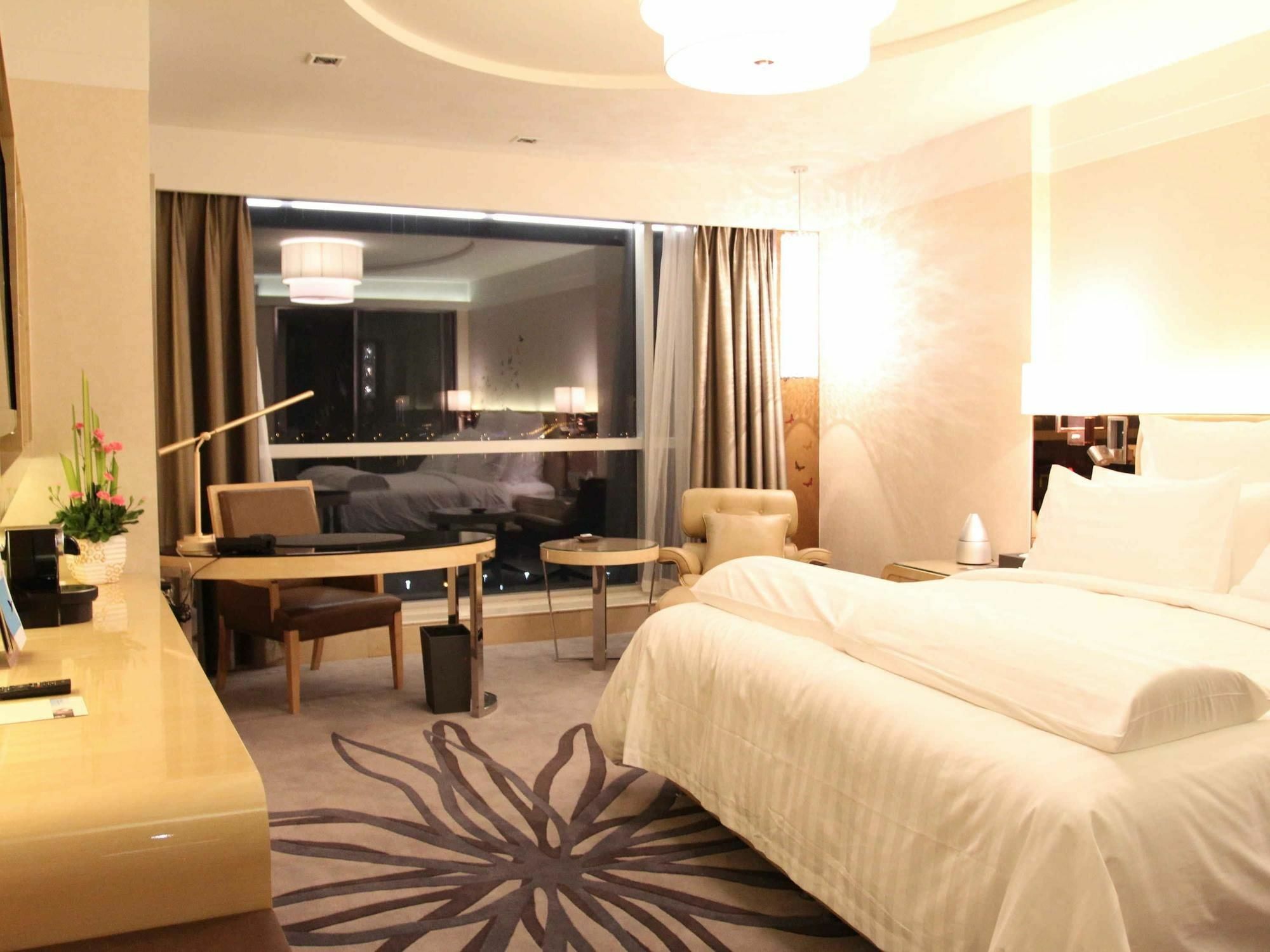 Pullman Linyi Lushang Eksteriør billede